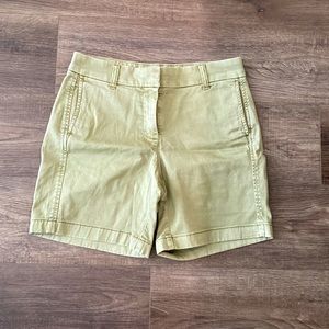 J. CREW Womens 7 inch Chino Shorts Size 4 Olive NWOT